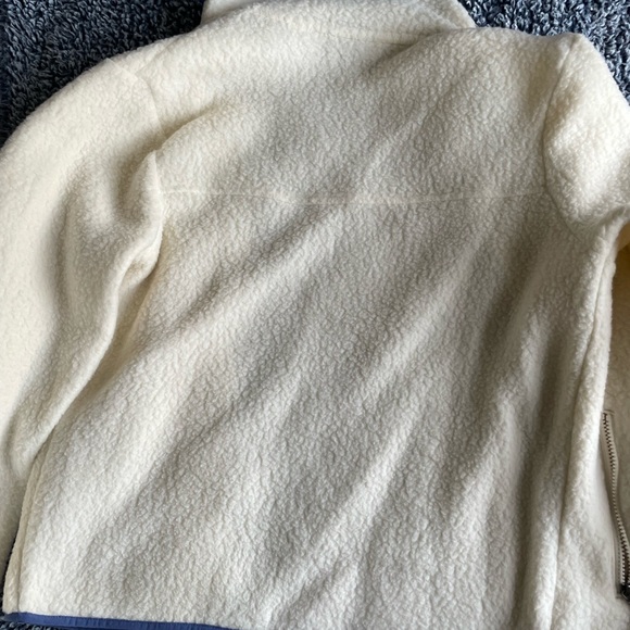 Womens size small Patagonia fleece - Picture 5 of 5